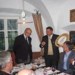 thumbs 123 2302 IMG Dr. Otto von Habsburg trifft sich mit Schützen des Bezirkes Brixen