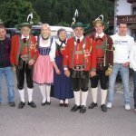 thumbs 10058 Geburtstagsfeier von Ehrenmitglied und Fahnenpatin Luise Niedermayr und Bezirksmajor Sepp Kaser